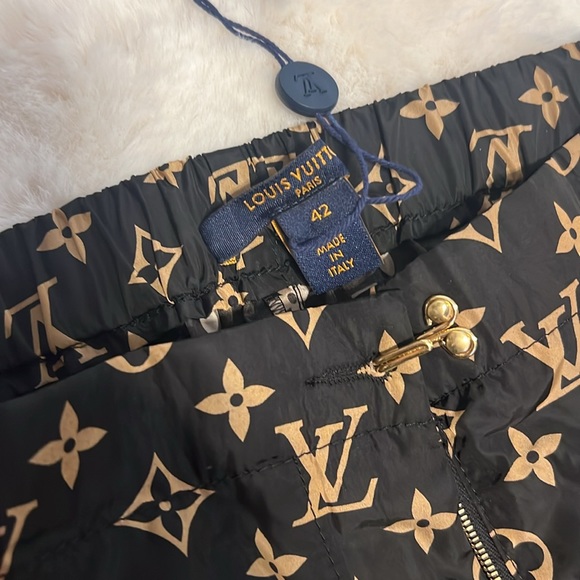 Louis Vuitton RARE LV Monogram Nylon Joggers - Picture 8 of 13